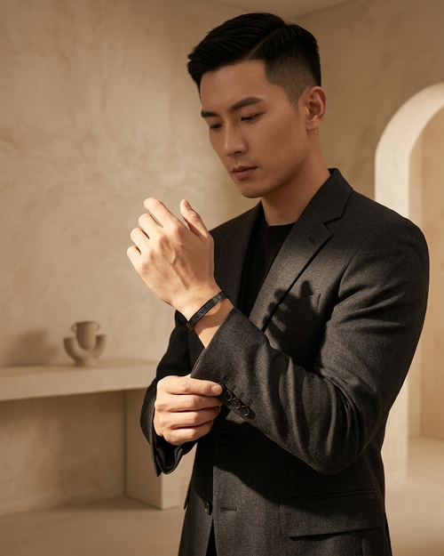 Bracelet, Bangle, Jewelry